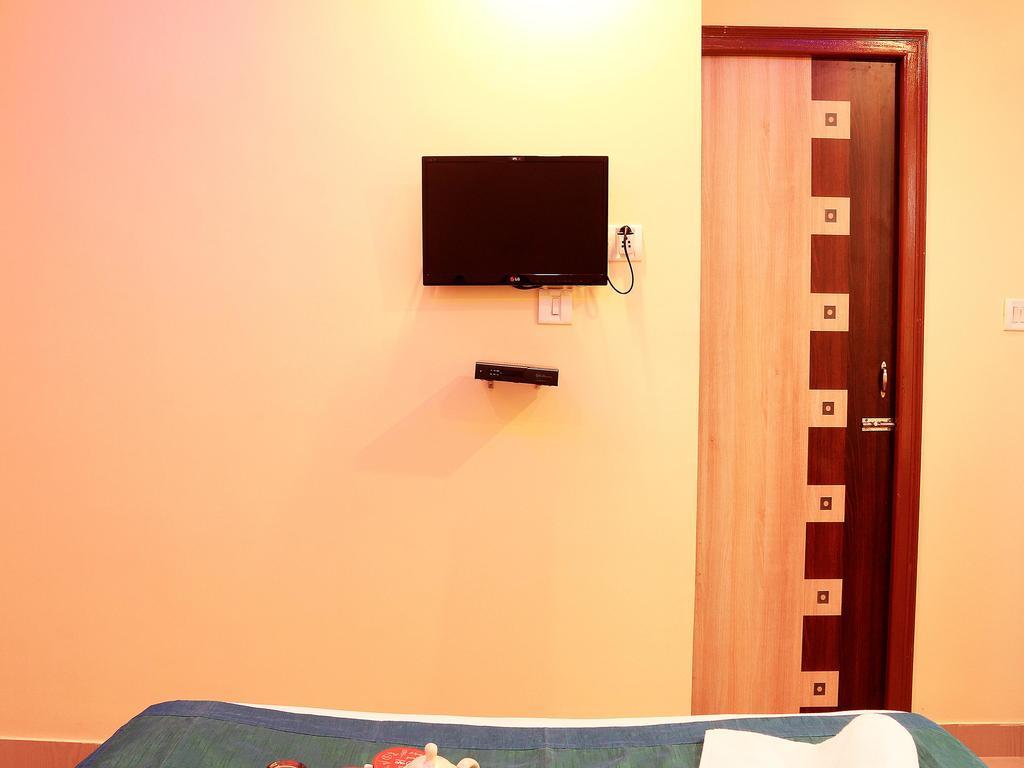 Oyo 1348 Hotel Zaika Inn Hāora エクステリア 写真